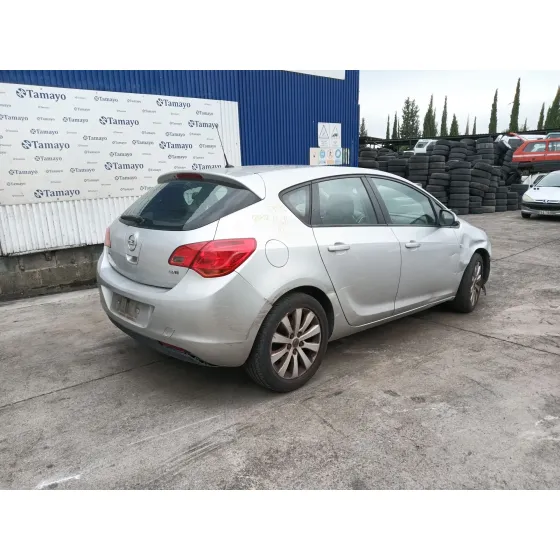Opel ASTRA J (P10) 2009