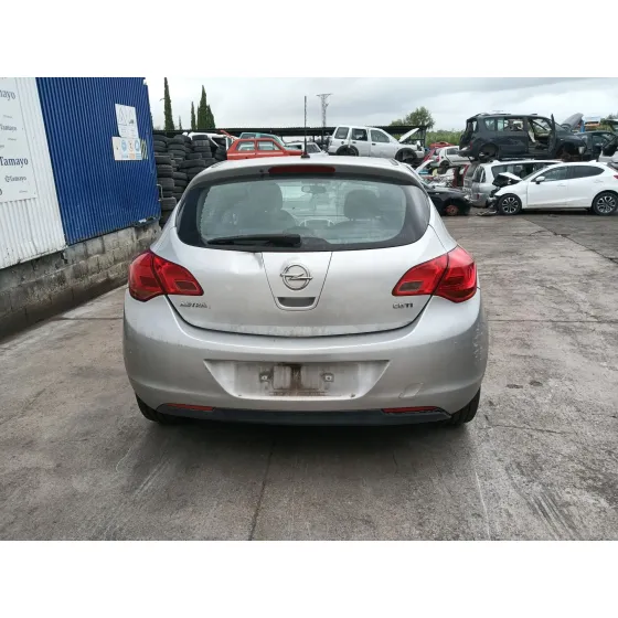 Opel ASTRA J (P10) 2009
