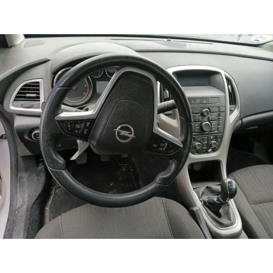 Opel ASTRA J (P10) 2009
