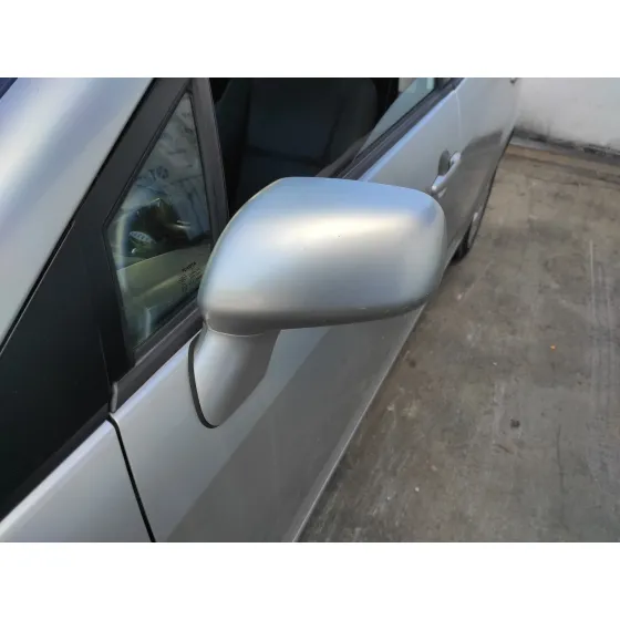 TOYOTA COROLLA VERSO (R1) '2005 1.8 16V CAT PLATA