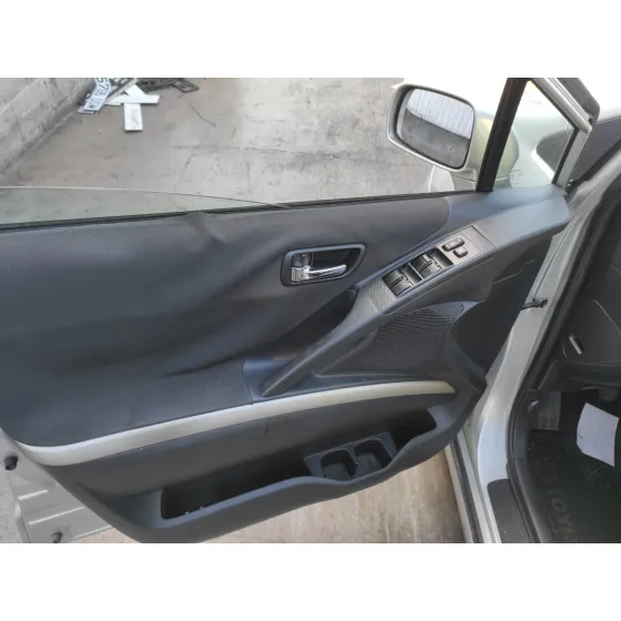 TOYOTA COROLLA VERSO (R1) '2005 1.8 16V CAT PLATA