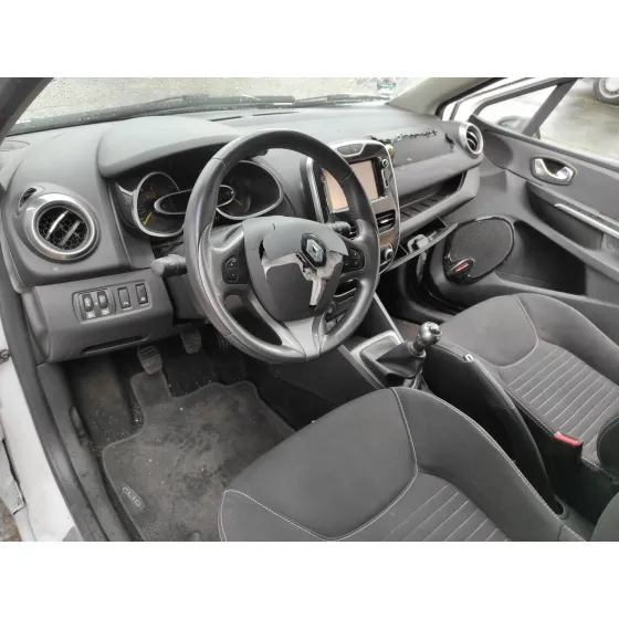 RENAULT CLIO IV '2015 1.5 DCI DIESEL FAP ENERGY BLANCO