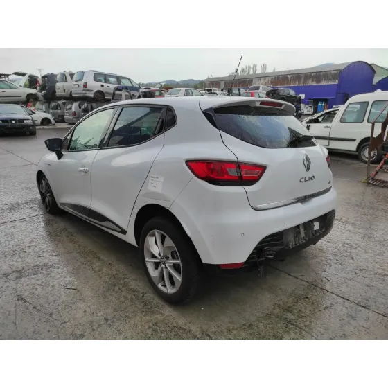 RENAULT CLIO IV '2015 1.5 DCI DIESEL FAP ENERGY BLANCO