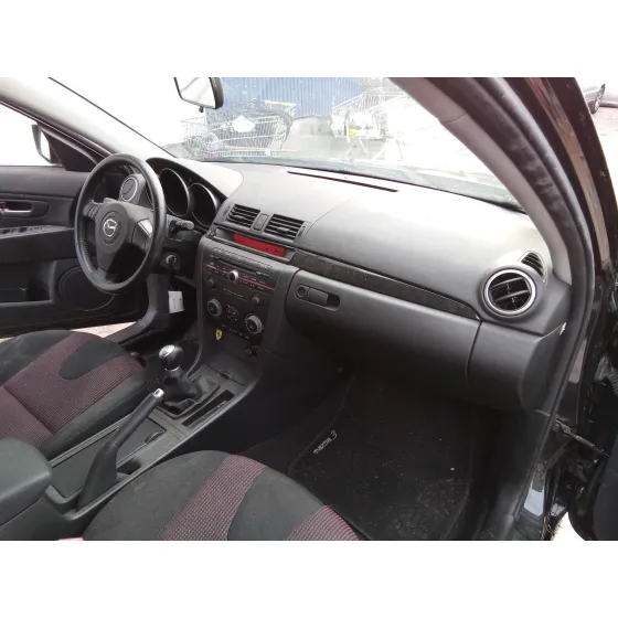 MAZDA 3 BERLINA (BK) '2003 1.6 16V CAT NEGRO