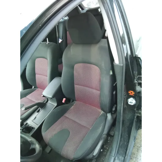 MAZDA 3 BERLINA (BK) '2003 1.6 16V CAT NEGRO