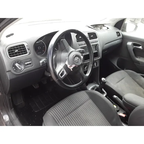 VOLKSWAGEN POLO (6R1) '2010