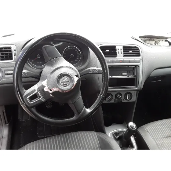 VOLKSWAGEN POLO (6R1) '2010