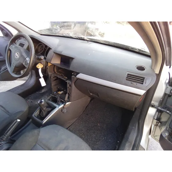OPEL ASTRA H BERLINA '2005 1.6 16V PLATA