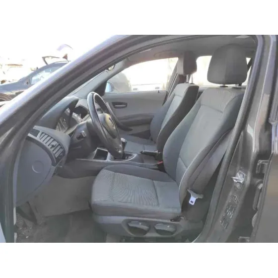BMW SERIE 1 BERLINA (E81/E87) '2005 * GRIS OSCURO