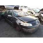 RENAULT MEGANE II BERLINA 5P RENAULT MEGANE II BERLINA 5P '2005 1.6 16V NEGRO 2002