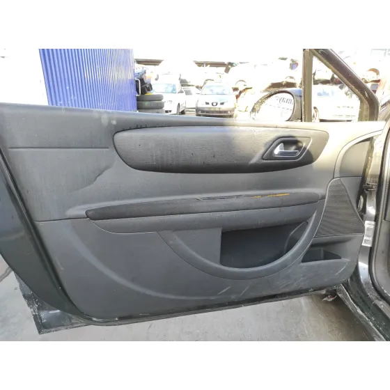CITROEN C4 COUPE '2006 1.6 16V HDI NEGRO