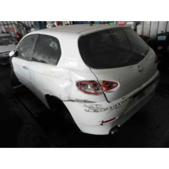 ALFA ROMEO ALFA 147 (190) '2004 1.6 16V CAT BLANCO