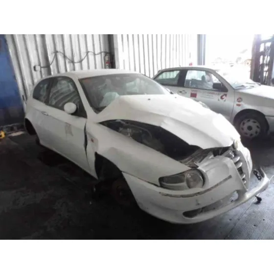 ALFA ROMEO ALFA 147 (190) '2004 1.6 16V CAT BLANCO
