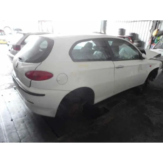 ALFA ROMEO ALFA 147 (190) '2004 1.6 16V CAT BLANCO
