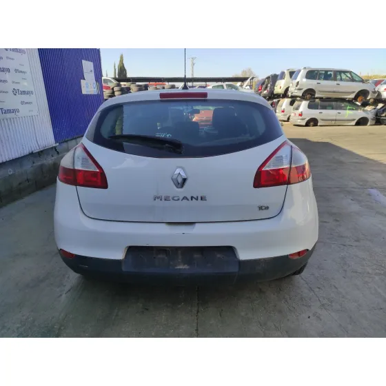 RENAULT MEGANE III BERLINA 5 P '2014 * BLANCO