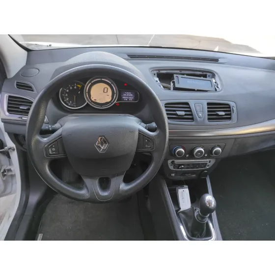 RENAULT MEGANE III BERLINA 5 P '2014 * BLANCO
