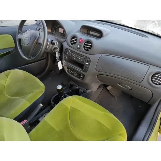 CITROEN C2 '2004 1.4 VERDE LIMA