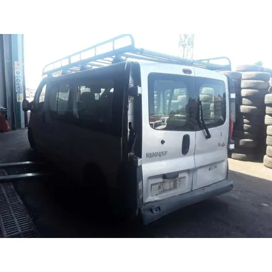 RENAULT TRAFIC CAJA CERRADA (AB 4.01) '2006 * PLATA