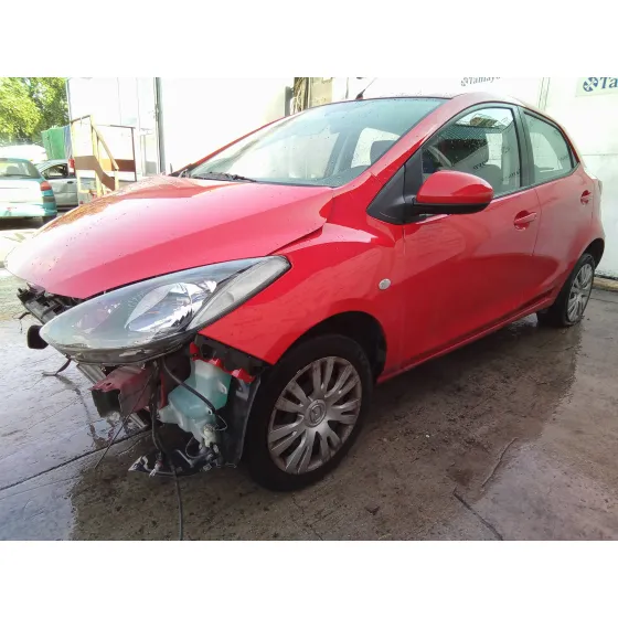 MAZDA 2 LIM. (DE) '2010 1.3 16V CAT ROJO