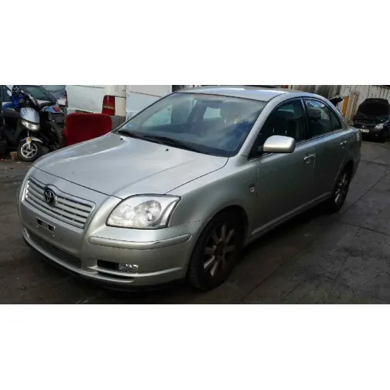 TOYOTA AVENSIS BERLINA (T25) '2004 2.0 D-CAT PLATA