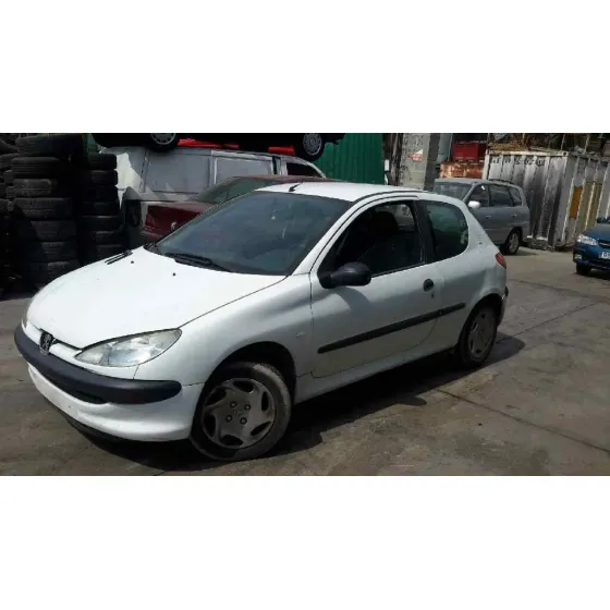 PEUGEOT 206 BERLINA '2001 1.4 BLANCO