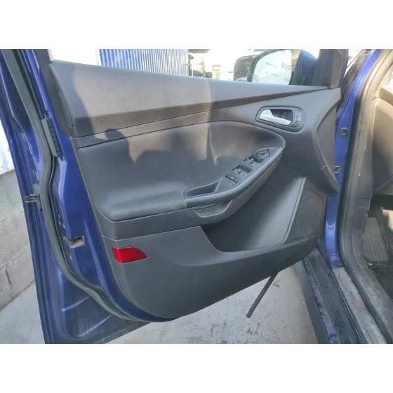 FORD FOCUS LIM. '2017 1.5 TDCI CAT AZUL