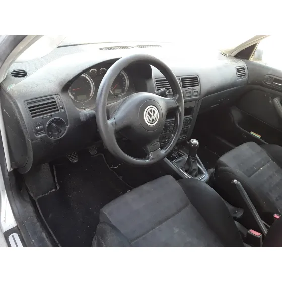 VOLKSWAGEN BORA BERLINA (1J2) '2001 1.9 SDI PLATA
