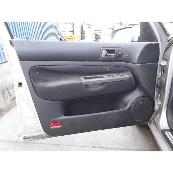 VOLKSWAGEN BORA BERLINA (1J2) '2001 1.9 SDI PLATA