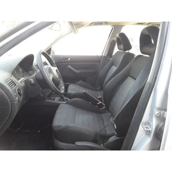 VOLKSWAGEN BORA BERLINA (1J2) '2001 1.9 SDI PLATA