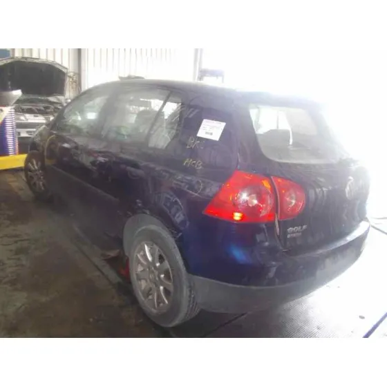 VOLKSWAGEN GOLF V BERLINA (1K1) '2004 1.9 TDI AZUL