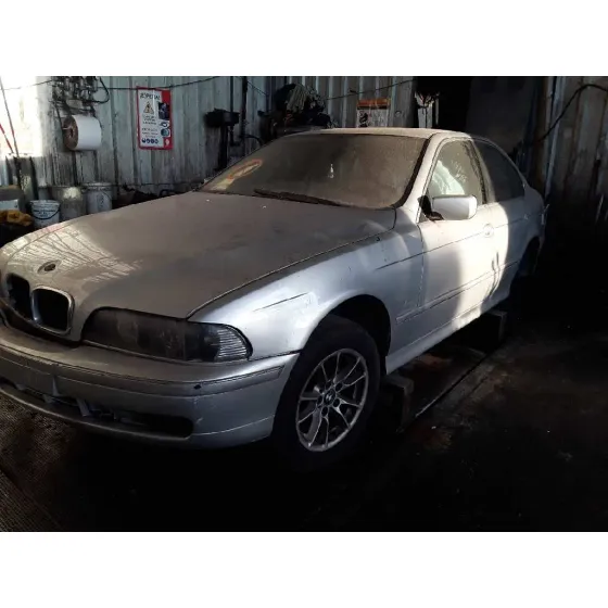 BMW SERIE 5 BERLINA (E39) '2002 2.0 16V DIESEL CAT PLATA