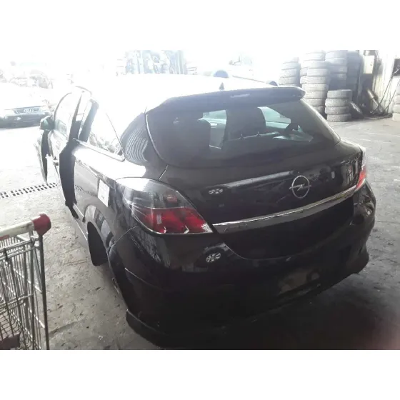 OPEL ASTRA GTC '2007 1.9 CDTI NEGRO