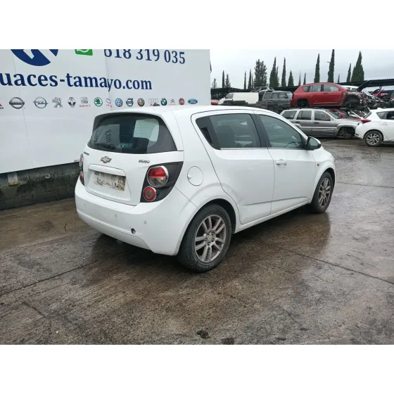 Chevrolet AVEO HATCHBACK (T300) 2011