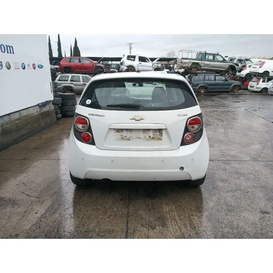 Chevrolet AVEO HATCHBACK (T300) 2011