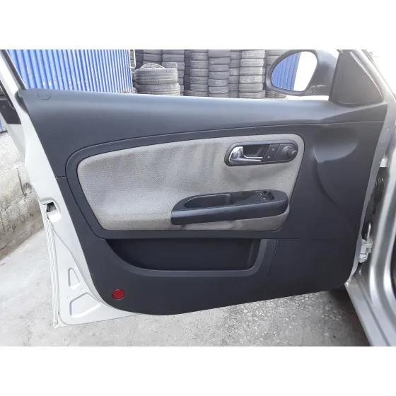 SEAT CORDOBA BERLINA (6L2) '2004 * PLATA