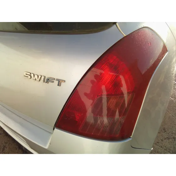 SUZUKI SWIFT BERLINA (MZ) '2005 1.3 16V CAT PLATA