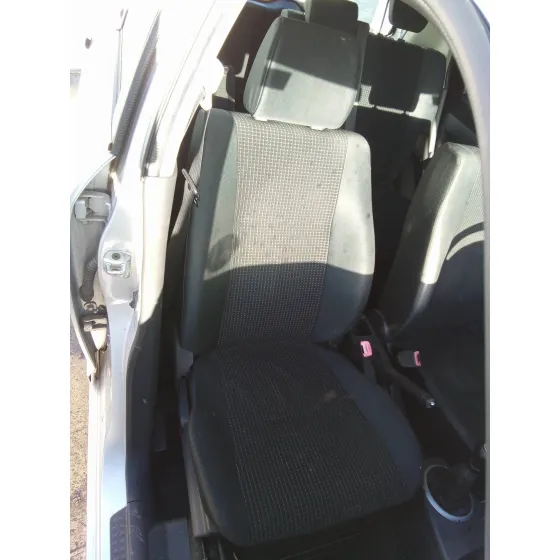 SUZUKI SWIFT BERLINA (MZ) '2005 1.3 16V CAT PLATA