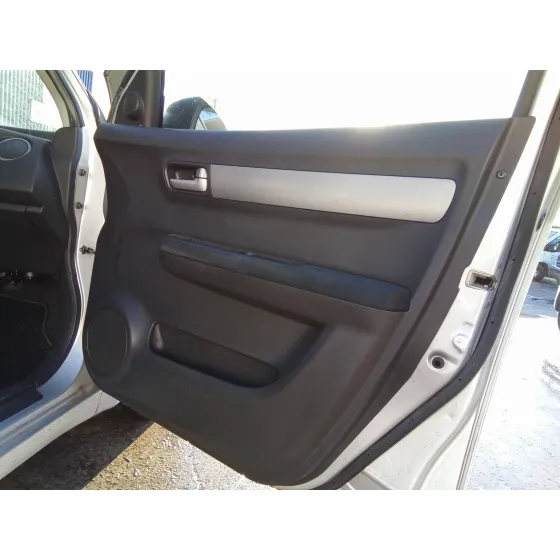 SUZUKI SWIFT BERLINA (MZ) '2005 1.3 16V CAT PLATA