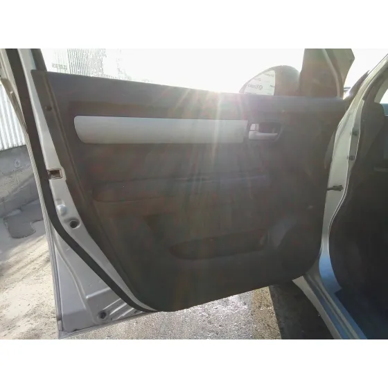 SUZUKI SWIFT BERLINA (MZ) '2005 1.3 16V CAT PLATA