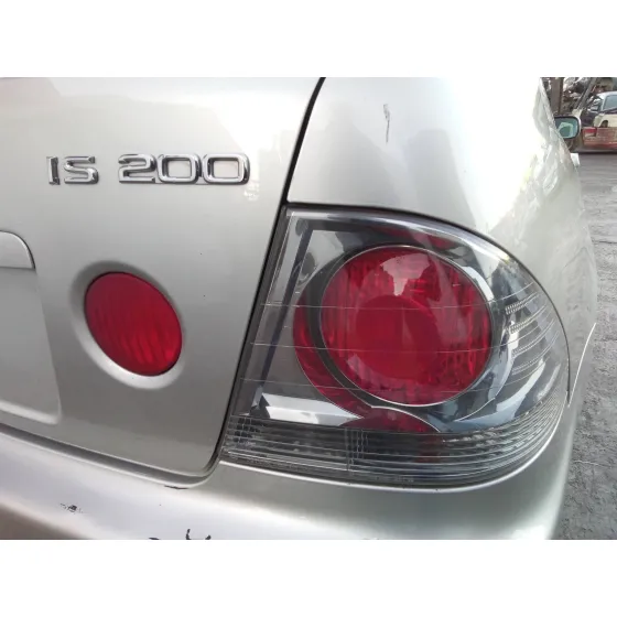 TOYOTA LEXUS IS 200 (GXE10) '2005 2.0 CAT PLATA