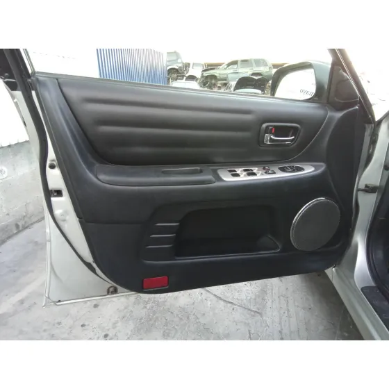 TOYOTA LEXUS IS 200 (GXE10) '2005 2.0 CAT PLATA