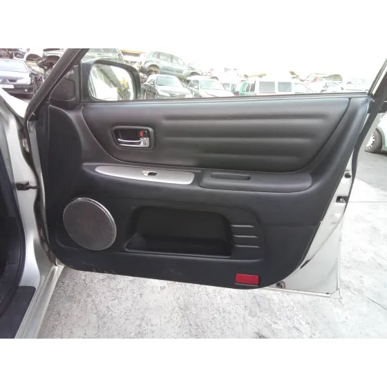 TOYOTA LEXUS IS 200 (GXE10) '2005 2.0 CAT PLATA