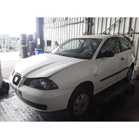 SEAT IBIZA (6L1) '2004 1.9 TDI BLANCO