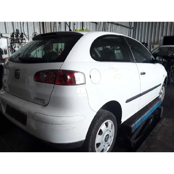 SEAT IBIZA (6L1) '2004 1.9 TDI BLANCO