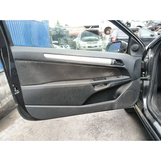 Opel ASTRA H GTC (A04) 2005