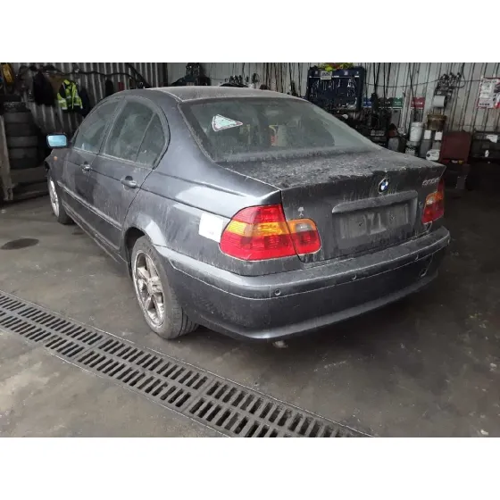 BMW SERIE 3 BERLINA (E46) '2004 2.0 16V DIESEL CAT GRIS