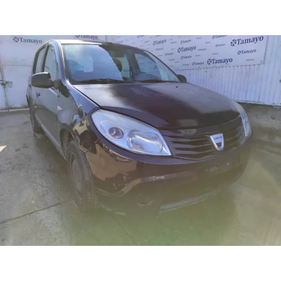 DACIA SANDERO '2010 1.2 16V CAT NEGRO
