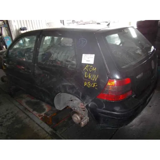 VOLKSWAGEN GOLF IV BERLINA (1J1) '2001 1.9 TDI NEGRO
