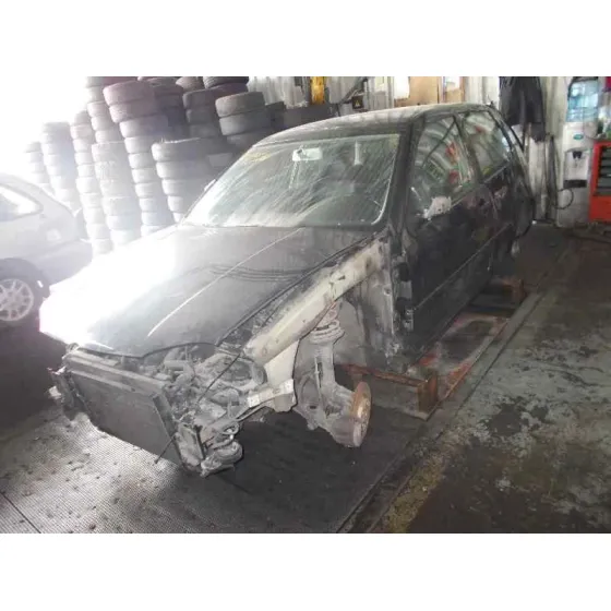 VOLKSWAGEN GOLF IV BERLINA (1J1) '2001 1.9 TDI NEGRO
