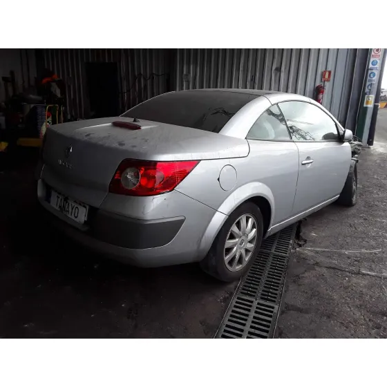 RENAULT MEGANE II COUPE/CABRIO '2008 AUTHENTIQUE PLATA